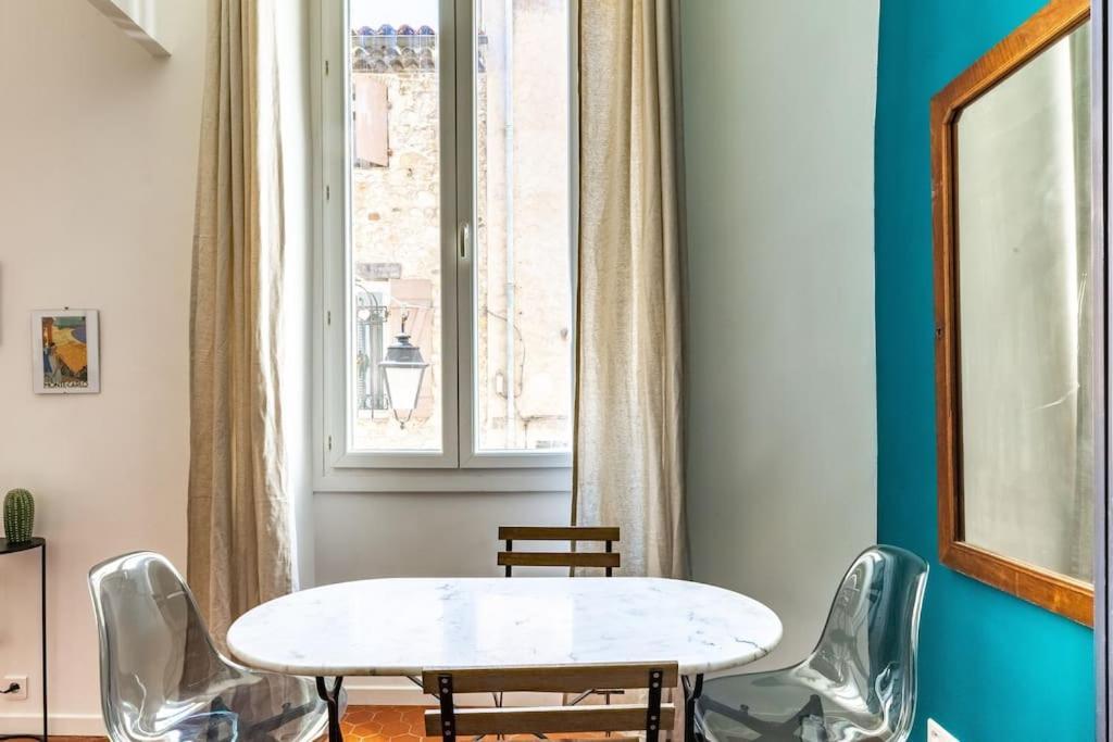 Appartement Authentique Situe En Plein Centre D'Antibes Ngoại thất bức ảnh