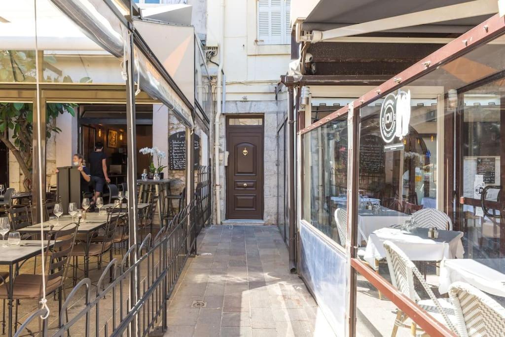 Appartement Authentique Situe En Plein Centre D'Antibes Ngoại thất bức ảnh