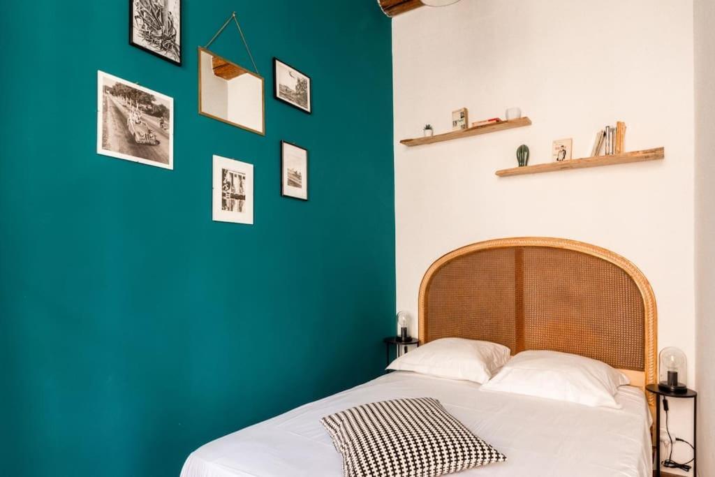 Appartement Authentique Situe En Plein Centre D'Antibes Ngoại thất bức ảnh